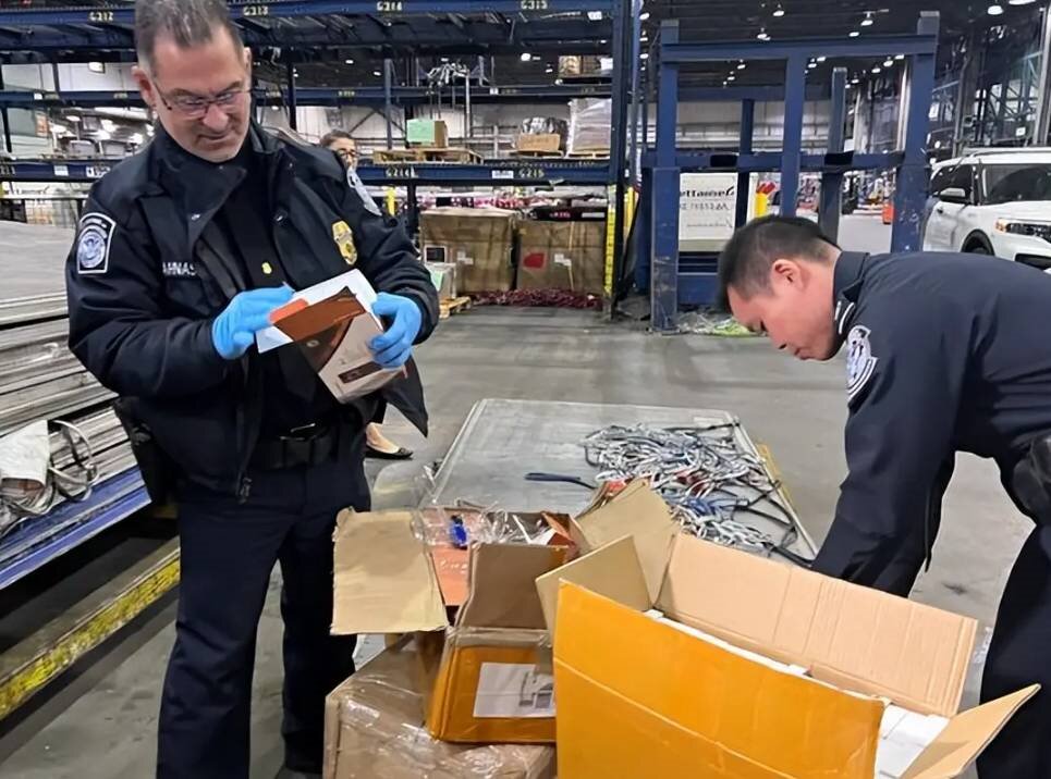 U.S. Customs Crackdown 2025: How to Avoid Costly Delays & Penalties | Transworld Logistics